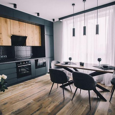 Апартаменты Заречный Kiew Exterior foto
